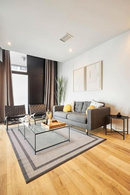 Gran Via Style Apartment Мадрид Екстериор снимка