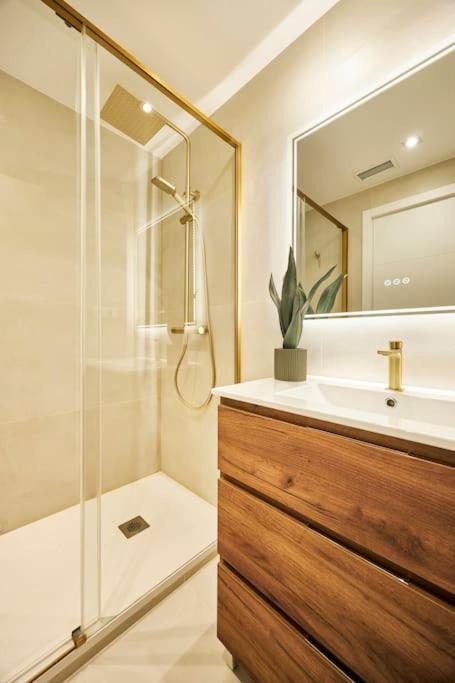 Gran Via Style Apartment Мадрид Екстериор снимка